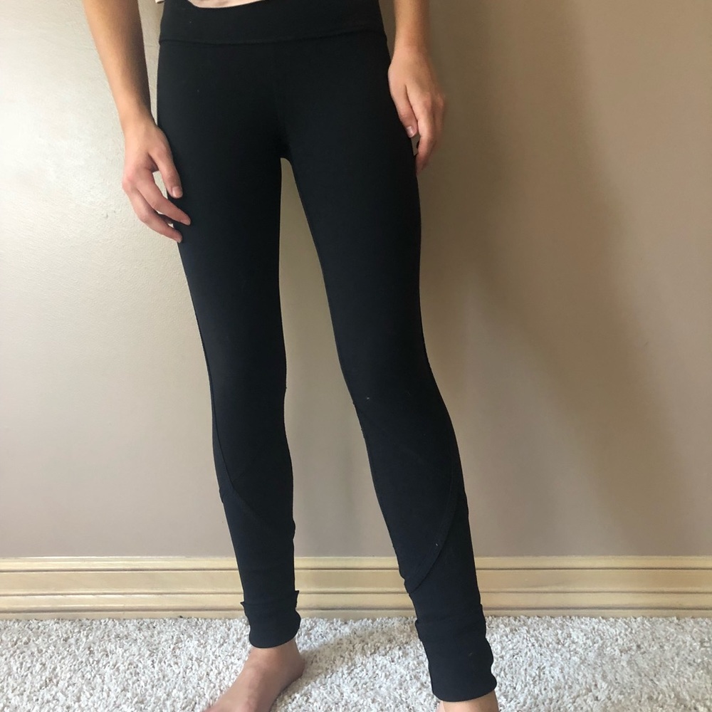 Black ivviva leggings